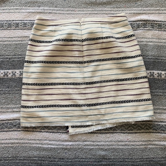 Loft Fringe Wrap Skirt Blanket Size 10 - Picture 2 of 3